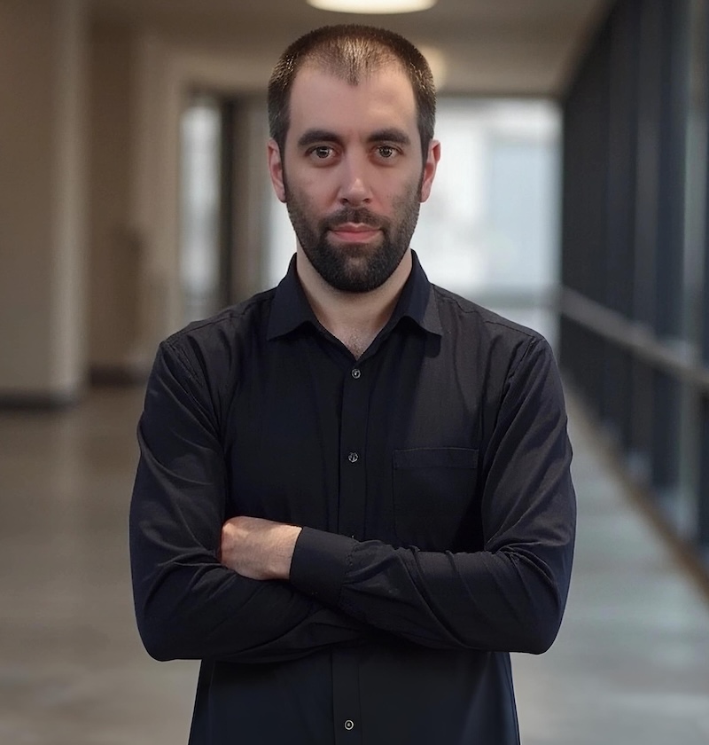 Portrait of Adrián Mazza, AdTech Dev Director at PIPOL